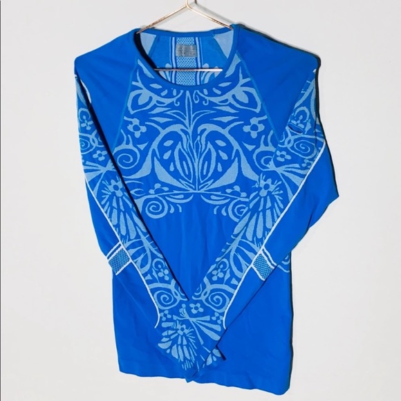 Athleta Tops - ATHLETA Long Sleeve Tattoo Base Layer Running Sz.M